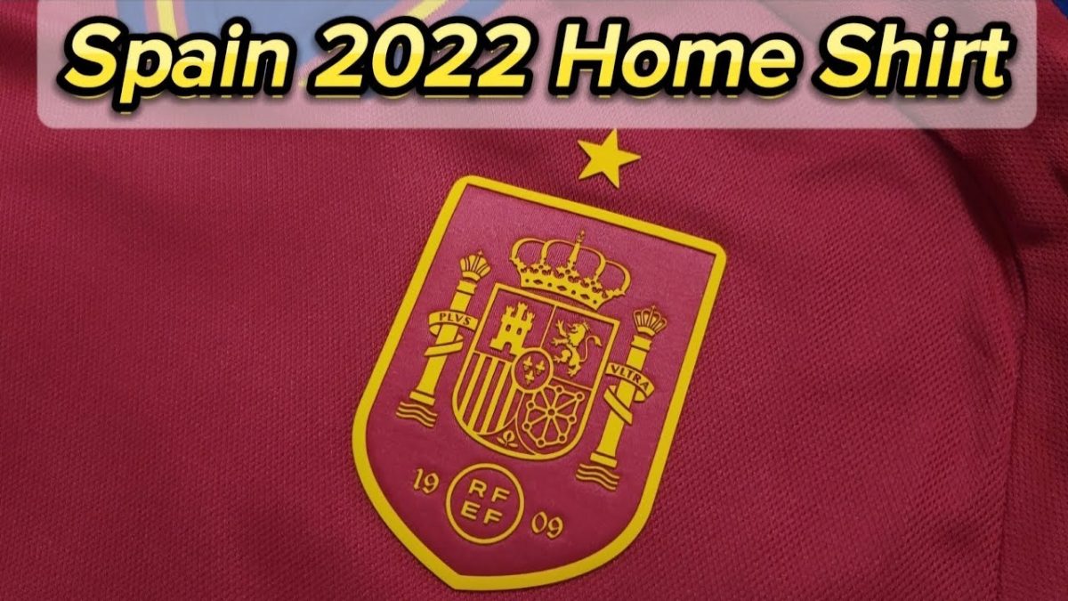 Camiseta de local de España 2022: ¡Un clásico moderno para los fanáticos de La Roja!